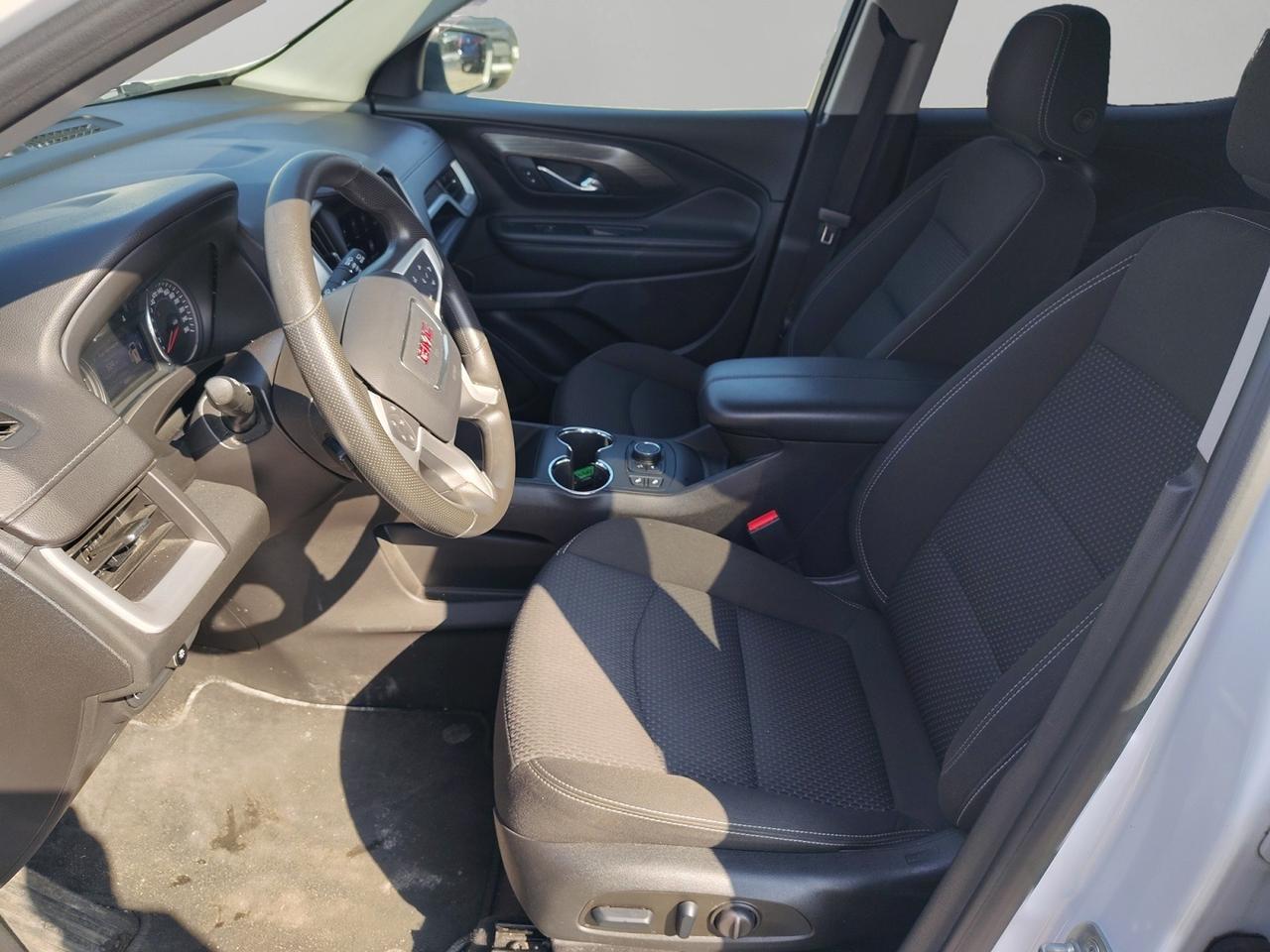 2023 GMC Terrain SLE Photo