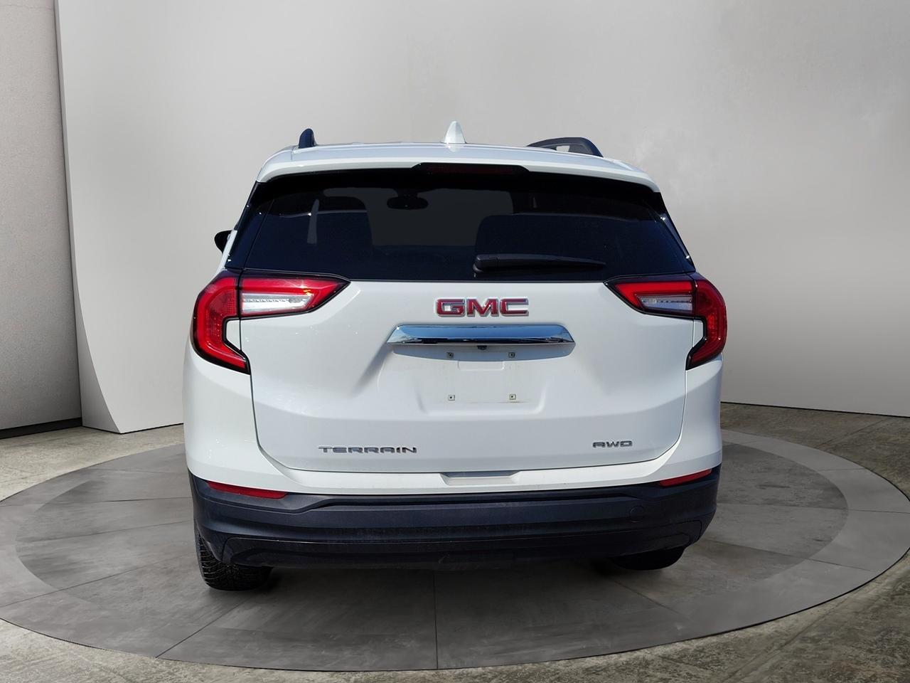 2023 GMC Terrain SLE Photo