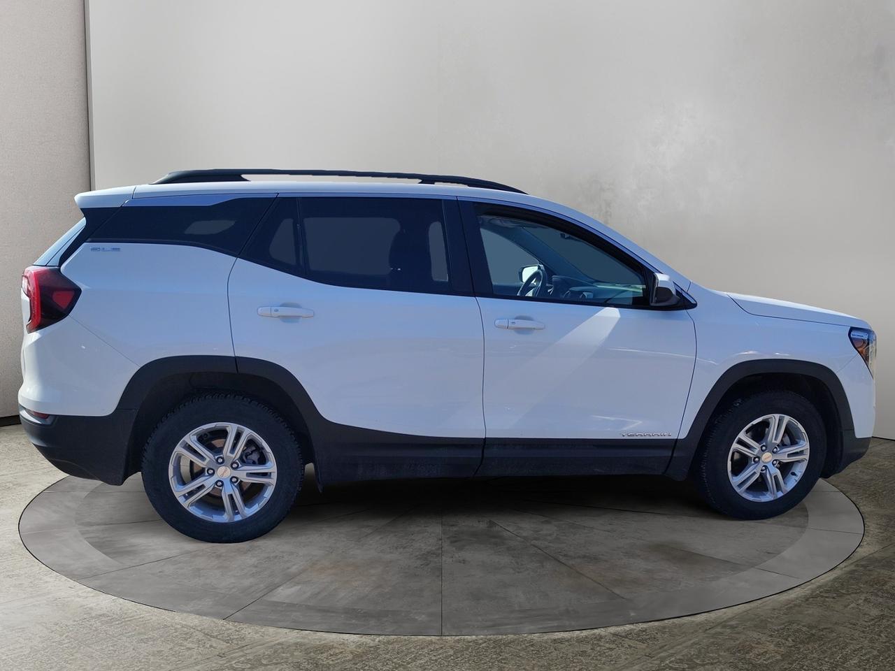 2023 GMC Terrain SLE Photo