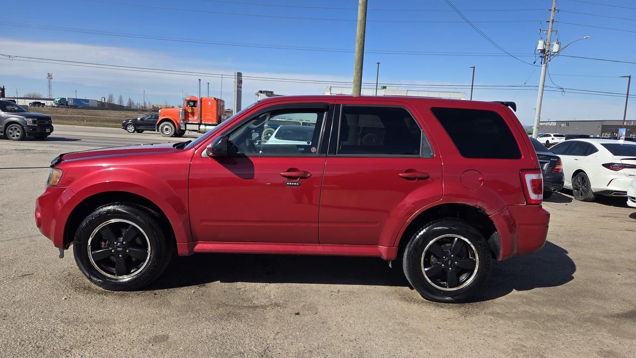 2011 Ford Escape XLT, V6, HAS RUST, DRIVES WELL, 185KMS, AS IS Photo