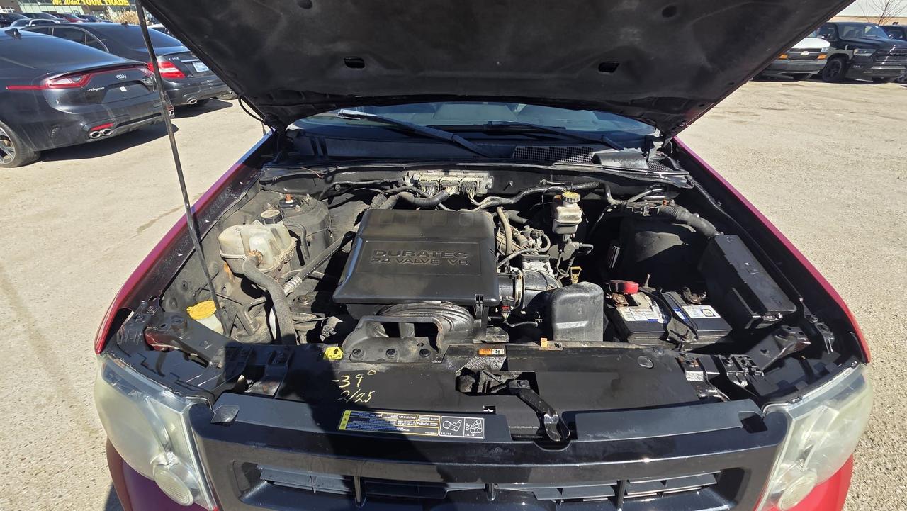 2011 Ford Escape XLT, V6, HAS RUST, DRIVES WELL, 185KMS, AS IS Photo