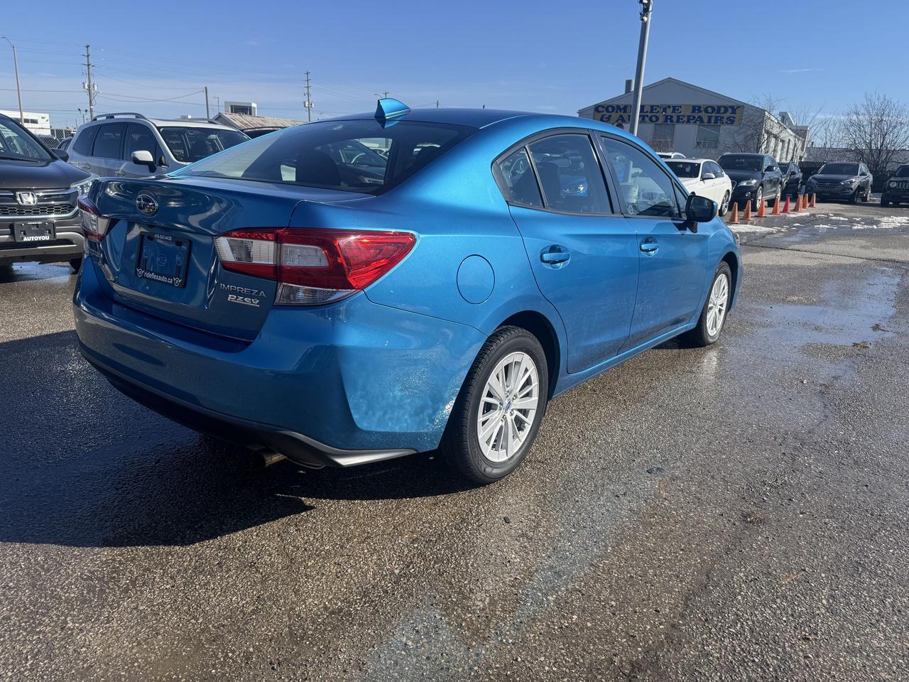 2017 Subaru Impreza Touring Photo4