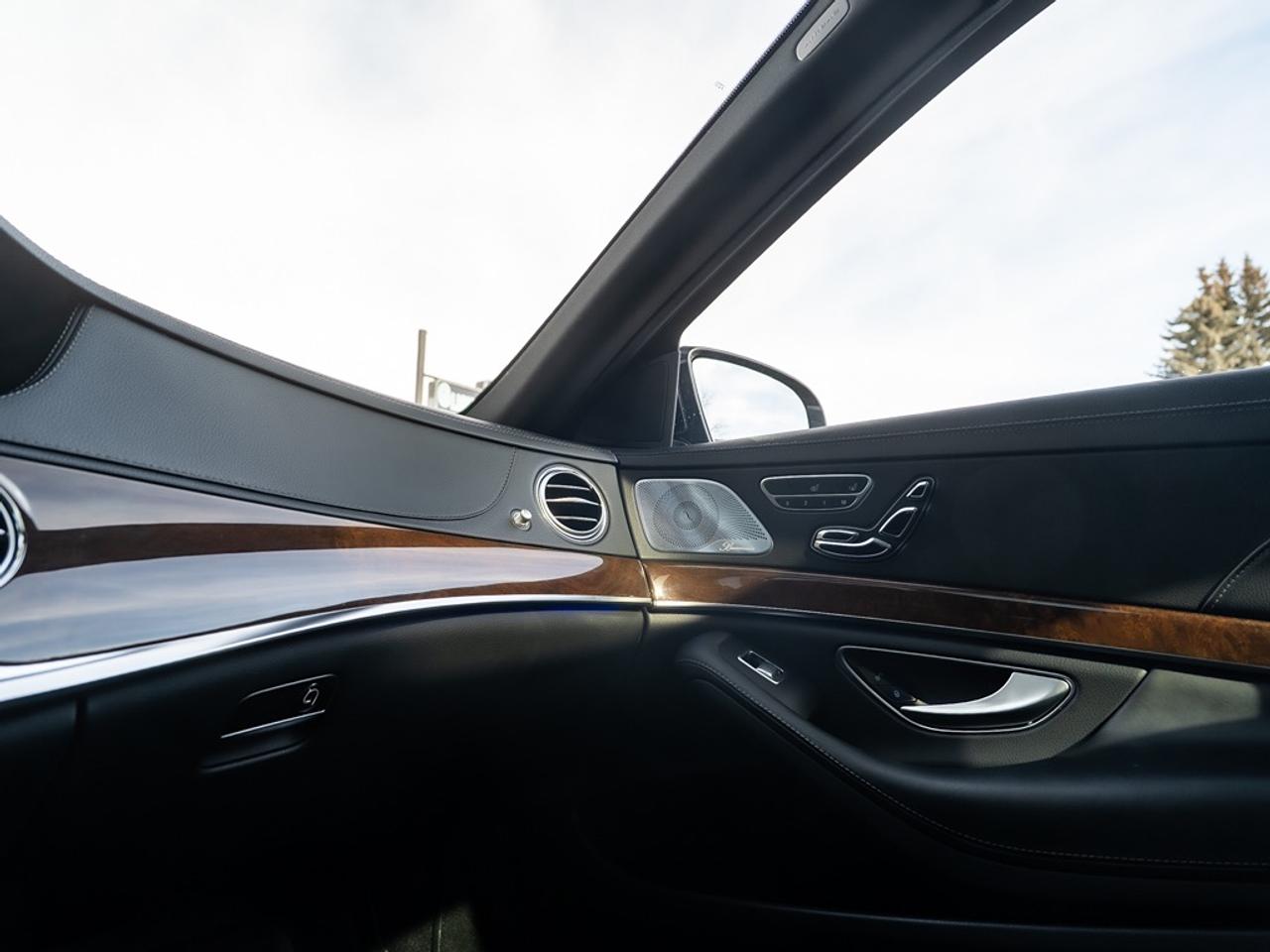 2014 Mercedes-Benz S-Class S 550 Photo36