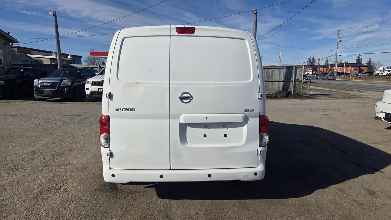 2017 Nissan NV200 S, NO ACCIDENTS, WORK VAN, CERTIFIED Photo3