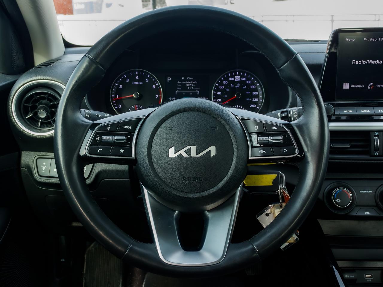 2023 Kia Forte EX| CLEAN CARFAX| NO ACCIDENTS| Photo