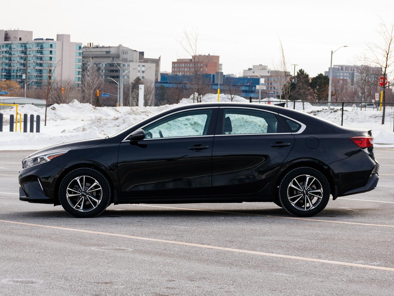 2023 Kia Forte EX| CLEAN CARFAX| NO ACCIDENTS| Photo