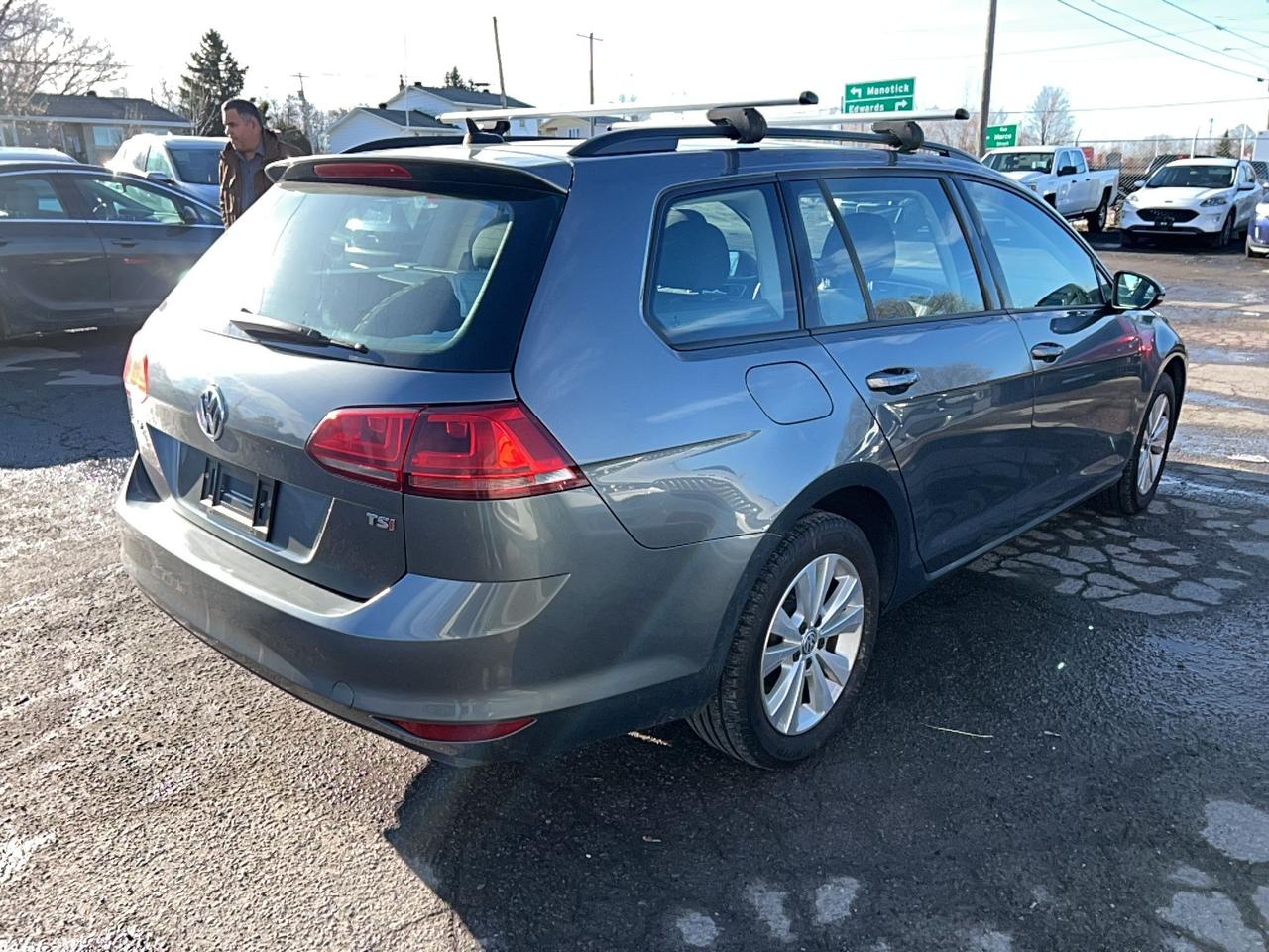 2016 Volkswagen Golf COMFORTLINE Photo