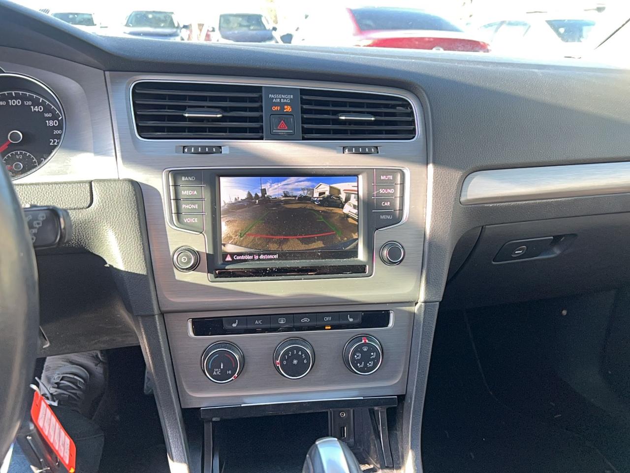 2016 Volkswagen Golf COMFORTLINE Photo