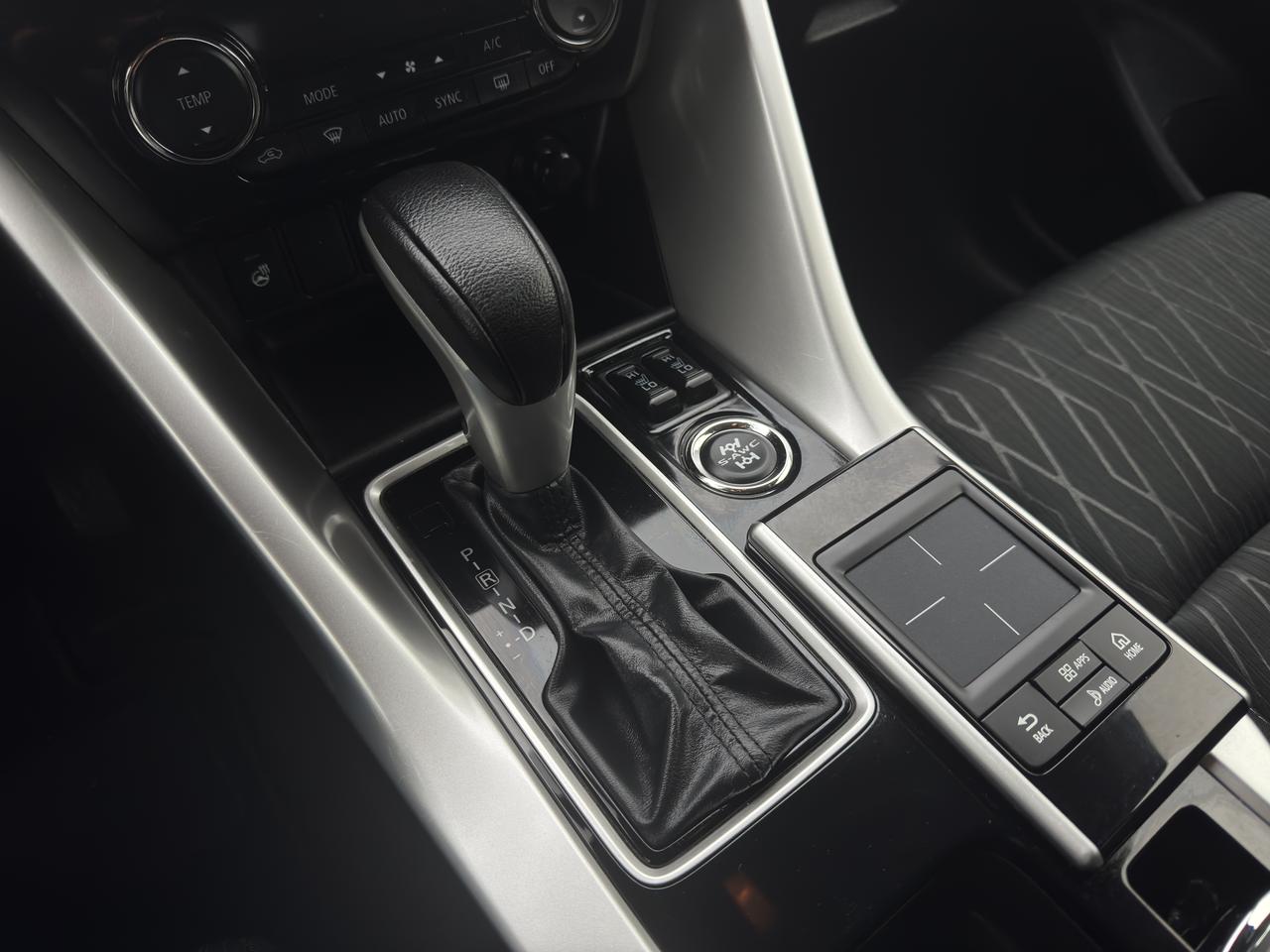 2019 Mitsubishi Eclipse Cross FINANCING AVAILABLE Photo12
