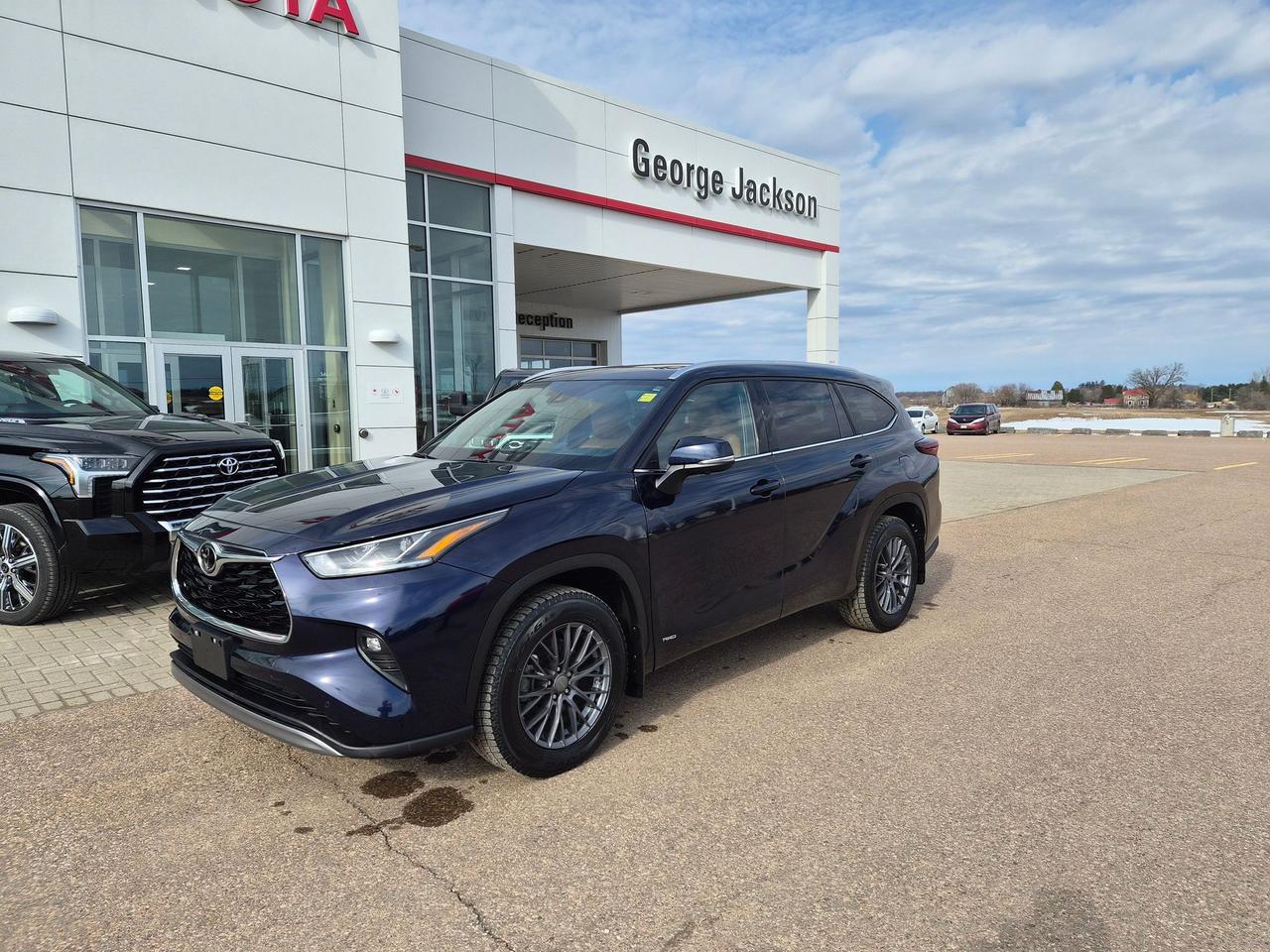 2025 Toyota Highlander Hybrid Limited - Photo #1