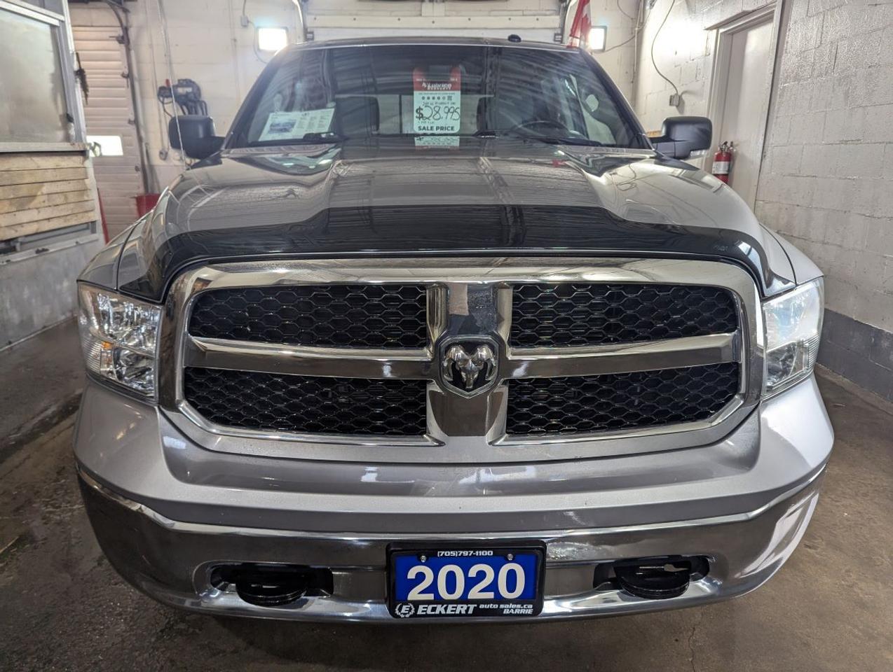 2020 RAM 1500 Classic SLT CREW CAB WITH A TONNEAU COVER!! Photo