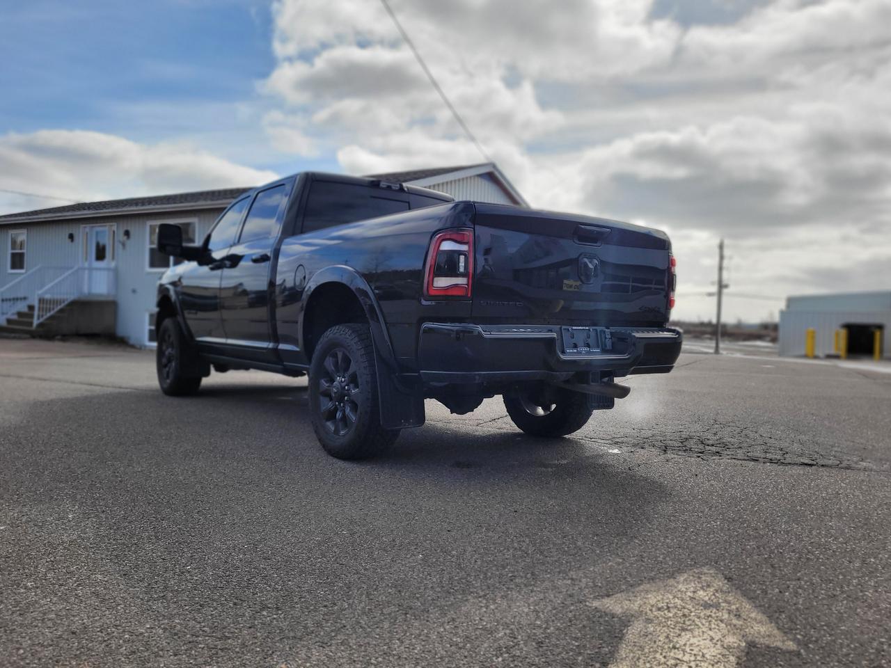 2024 RAM 2500 LIMITED 4WD W/ SUNROOF/ 5TH WHEEL PREP Photo3