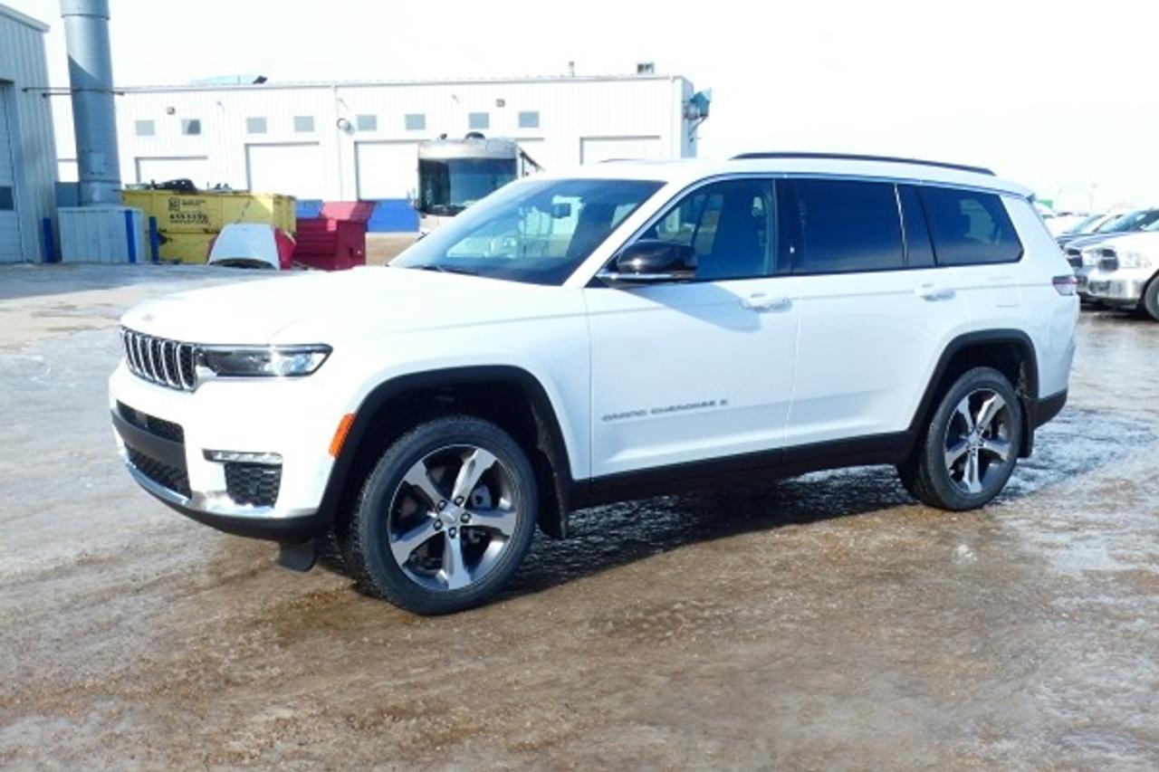 2025 Jeep Grand Cherokee L 4x4 w/H&C Leather, rear quad, pano S/R, NAV, BUC - Photo #1