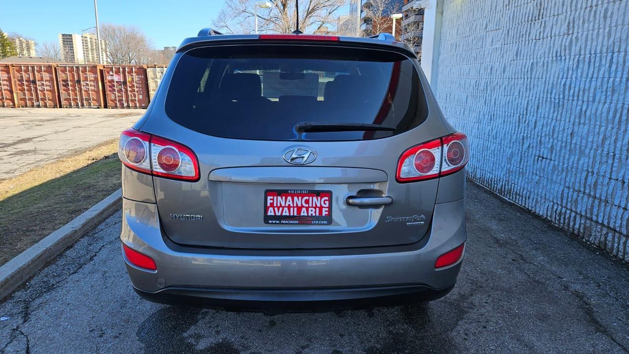 2012 Hyundai Santa Fe GL SPORT Photo3