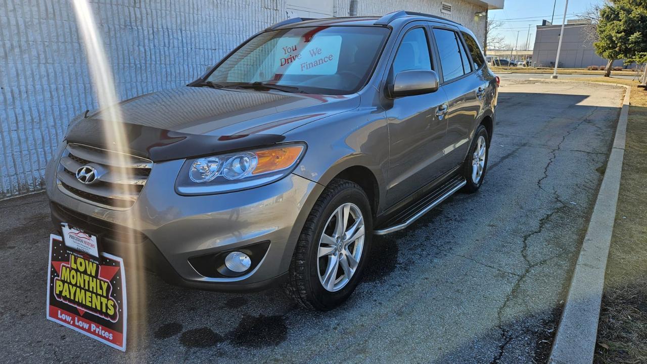 2012 Hyundai Santa Fe GL SPORT Photo