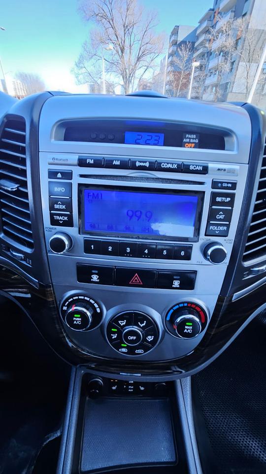 2012 Hyundai Santa Fe GL SPORT Photo