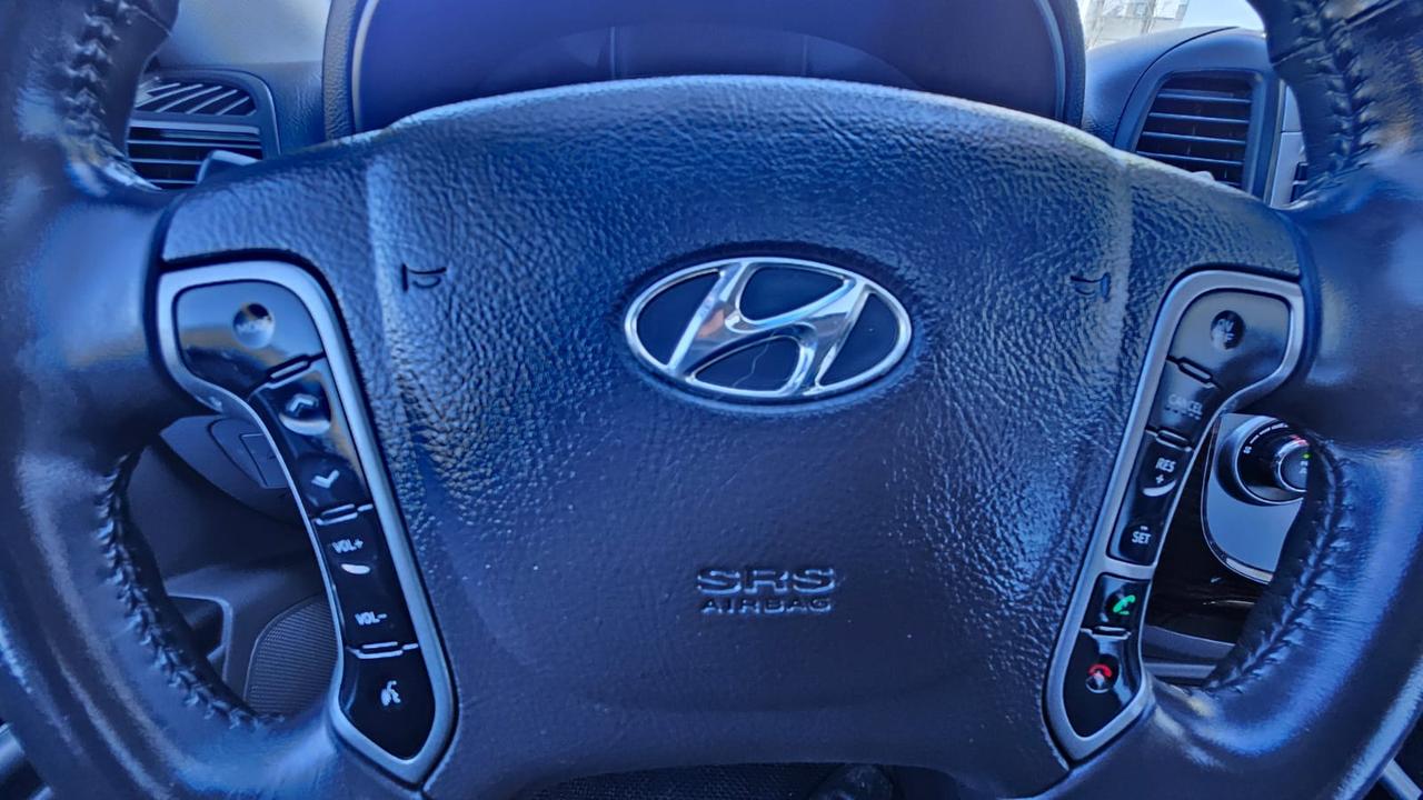 2012 Hyundai Santa Fe GL SPORT Photo