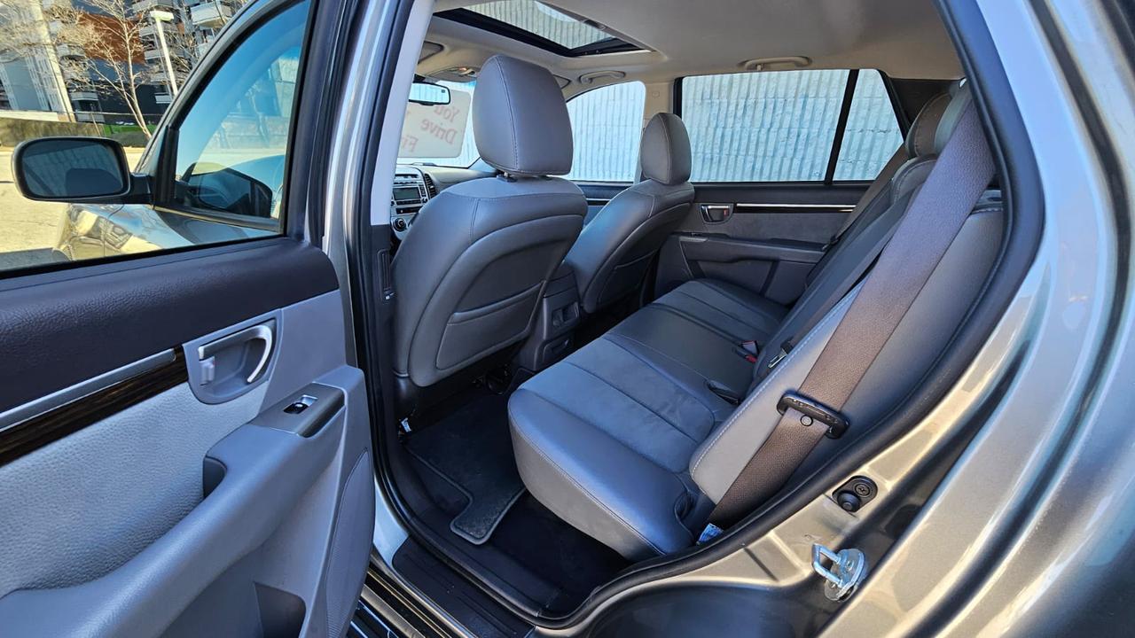 2012 Hyundai Santa Fe GL SPORT Photo