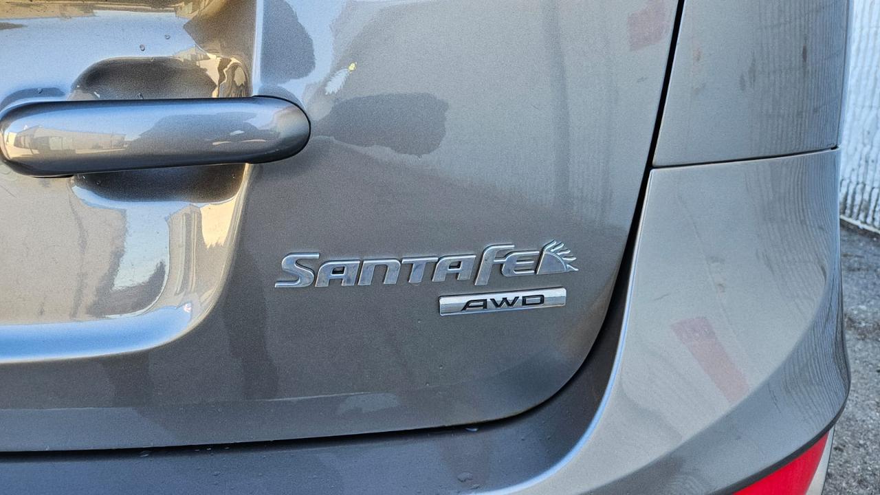 2012 Hyundai Santa Fe GL SPORT Photo