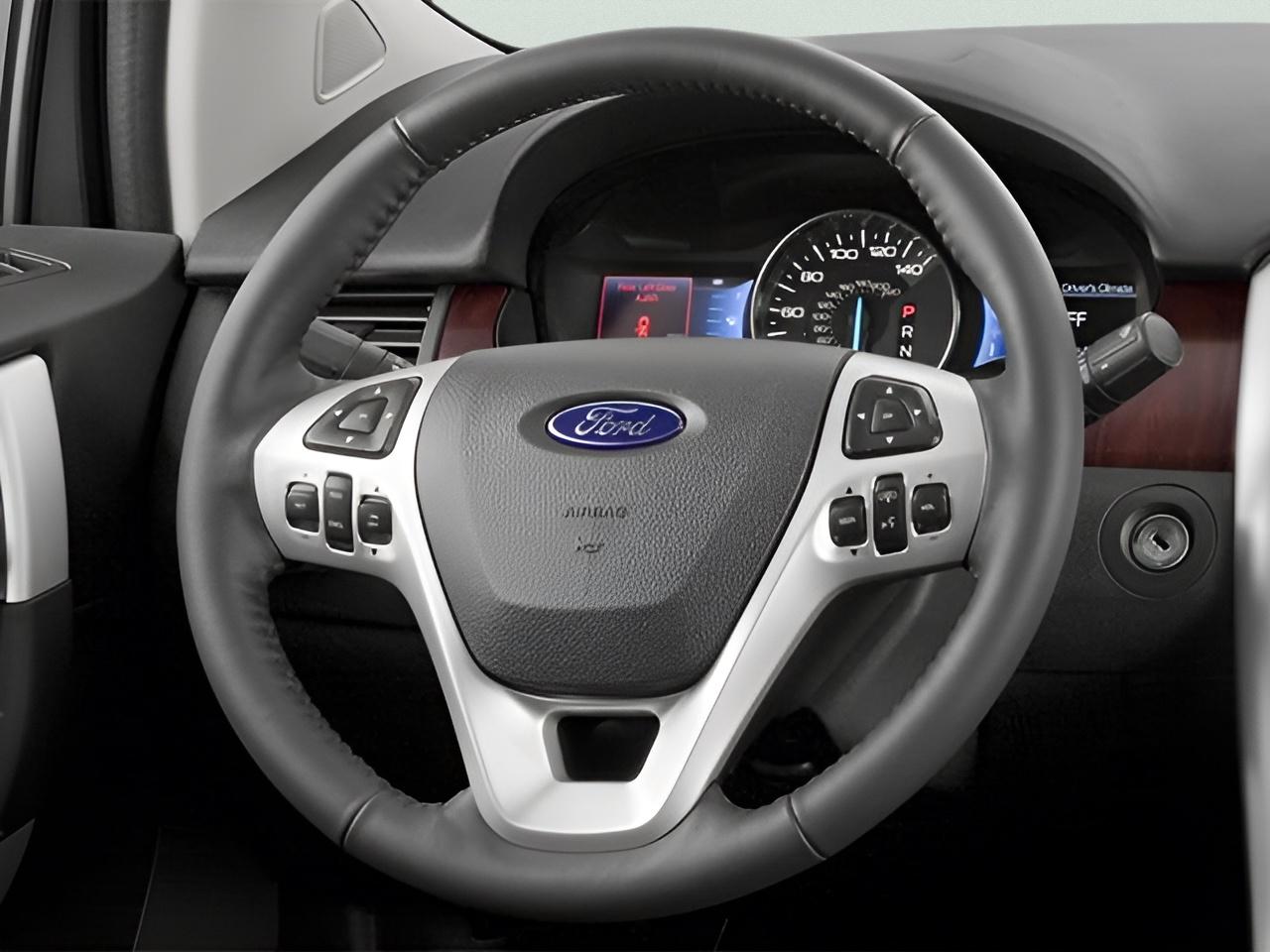 2014 Ford Edge SEL AWD Photo3