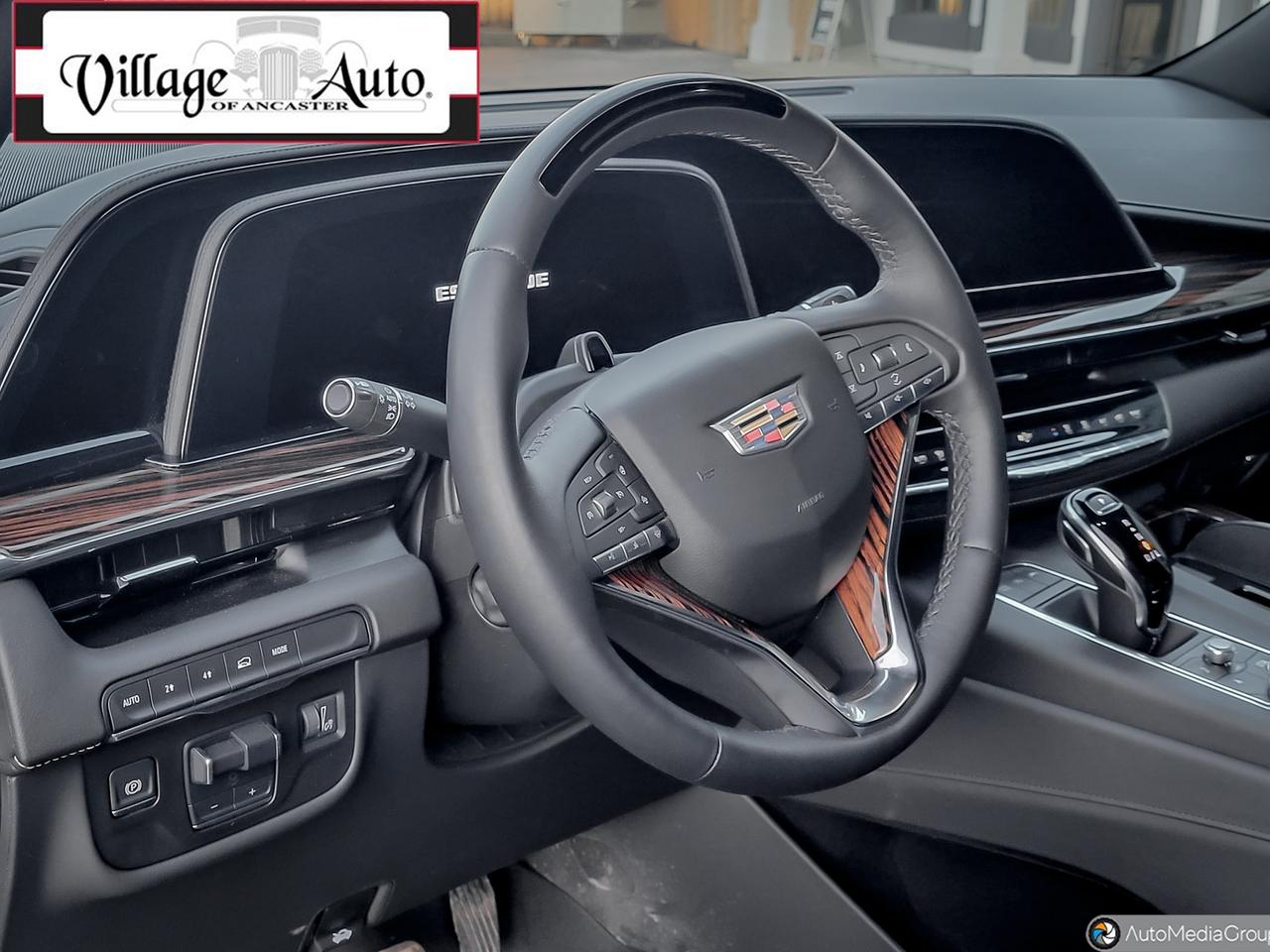 2024 Cadillac Escalade 4WD 4dr Premium Luxury Photo