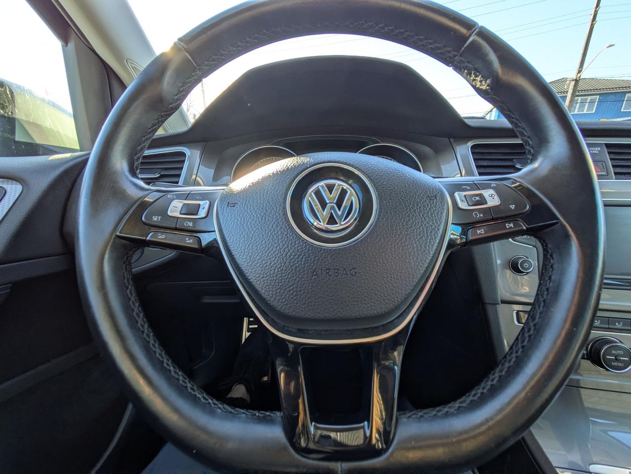 2017 Volkswagen Golf Alltrack 4dr Wgn Photo
