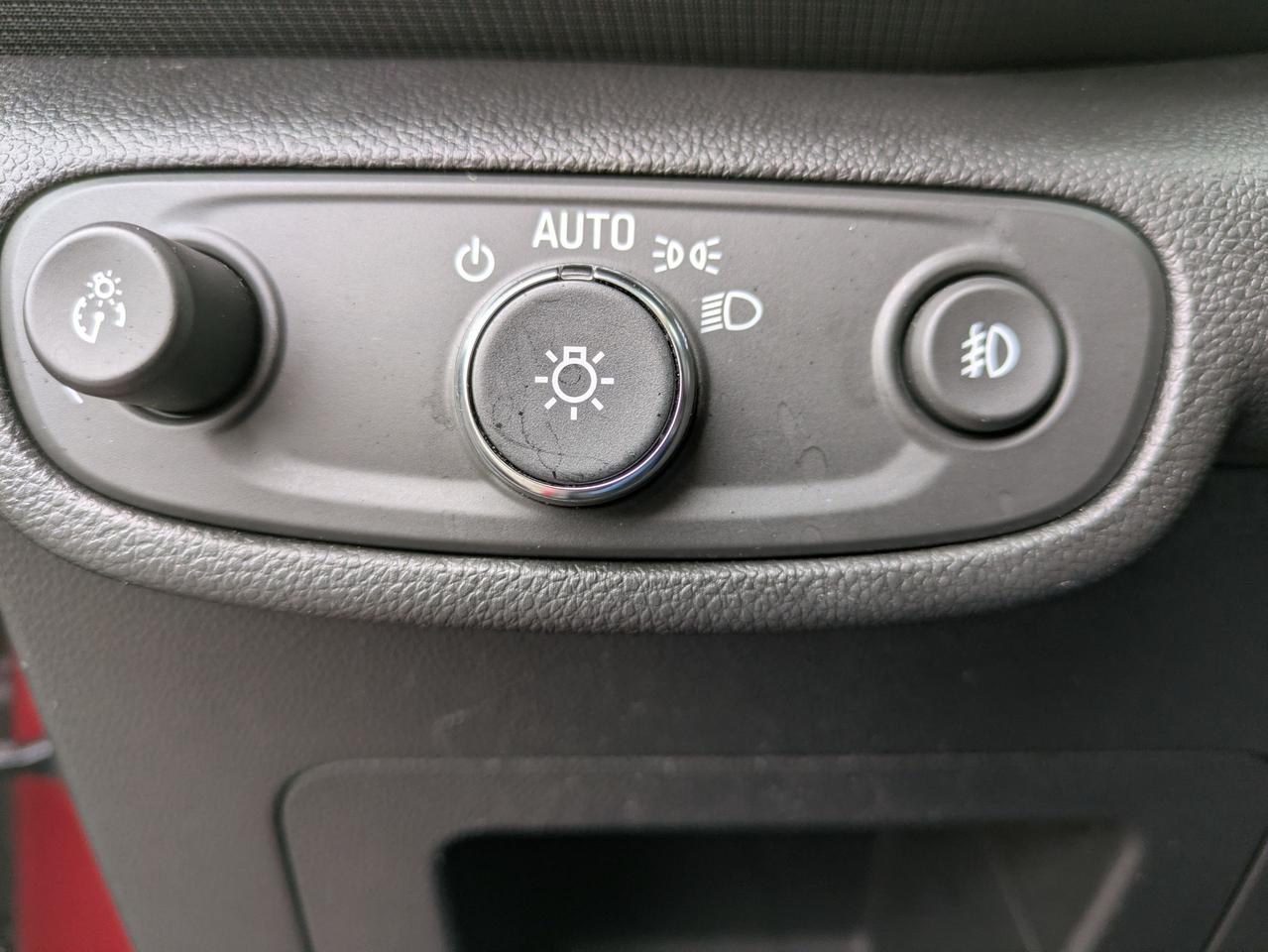 2022 Chevrolet TrailBlazer AWD 4dr RS Photo