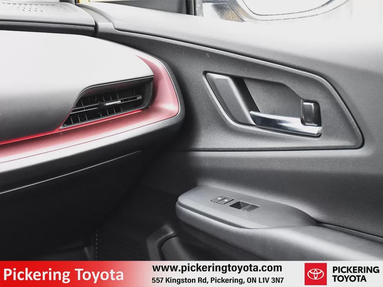 2025 Toyota Prius Plug-In XSE PREMIUM Photo