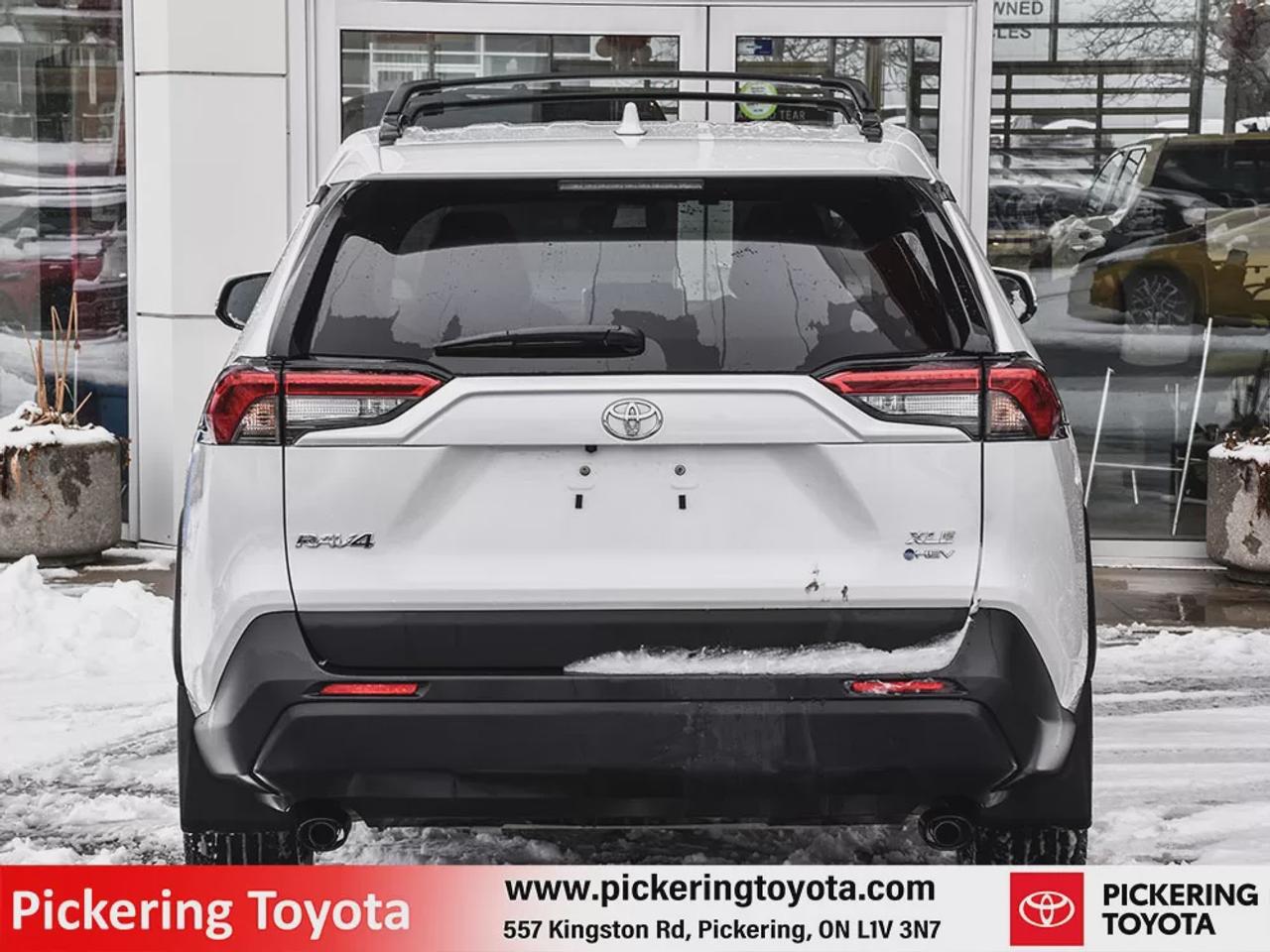 2025 Toyota RAV4 Hybrid XLE Photo