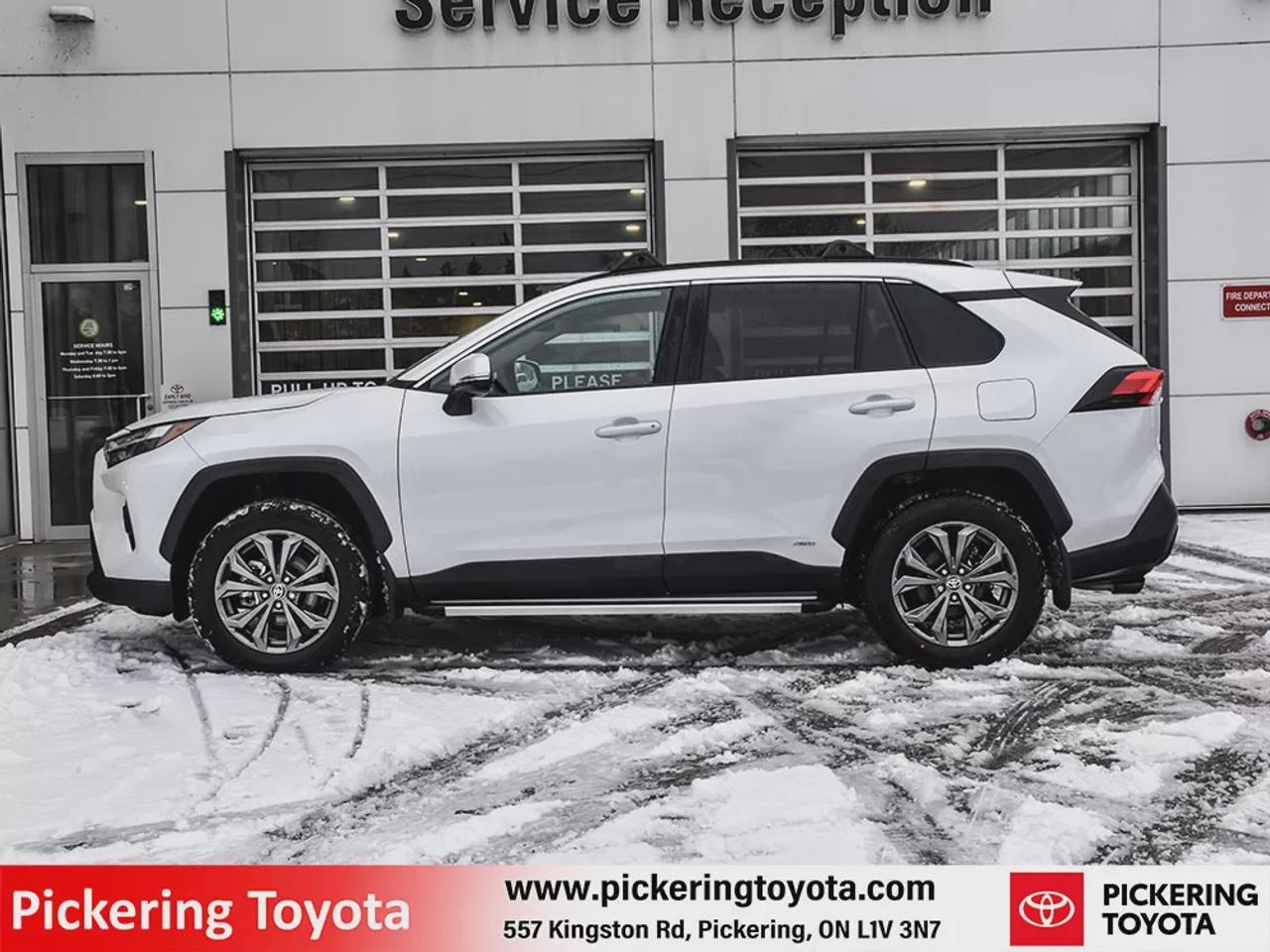 2025 Toyota RAV4 Hybrid XLE Photo