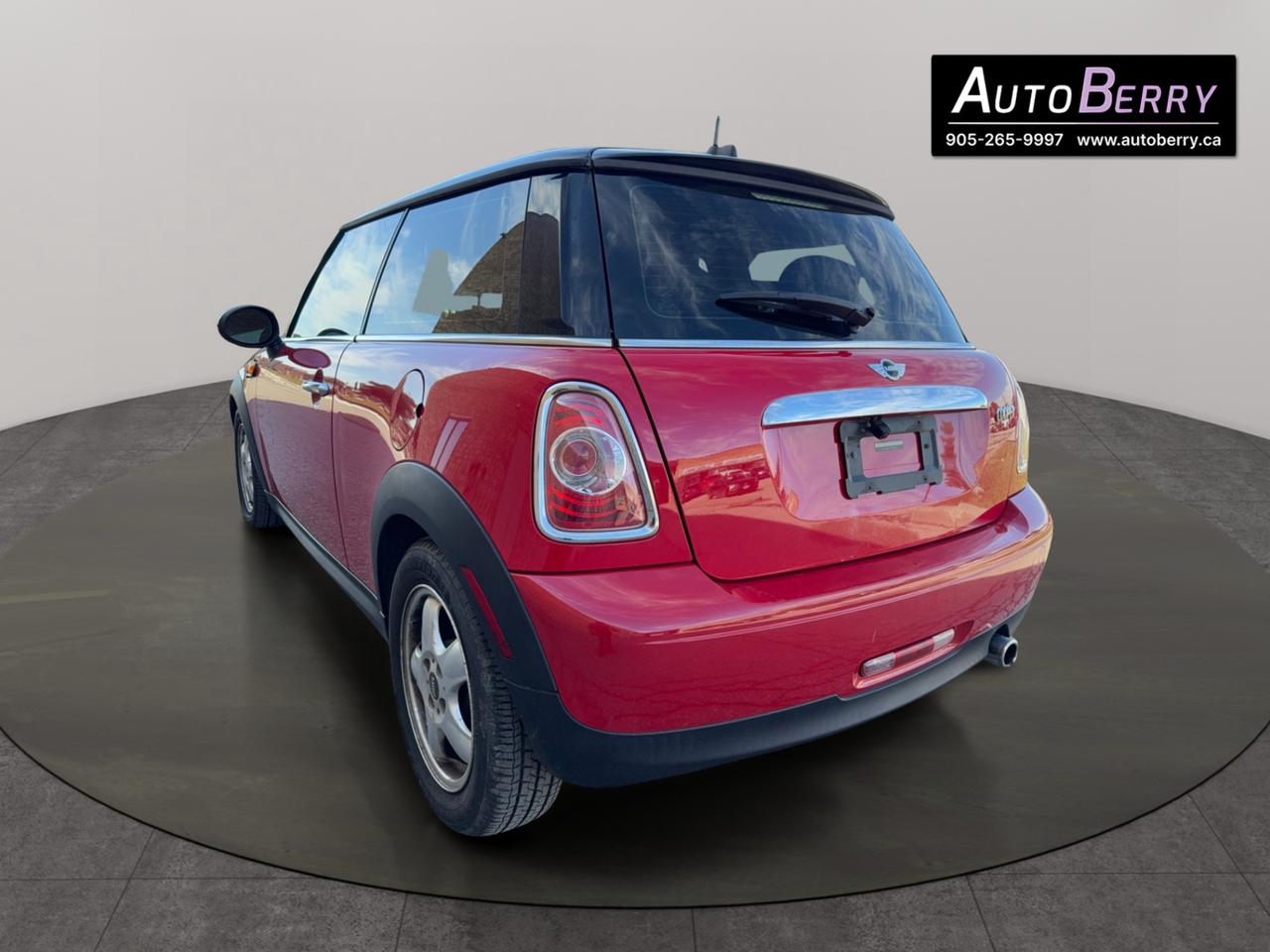 2011 MINI Cooper Hardtop 2dr Cpe Classic Photo