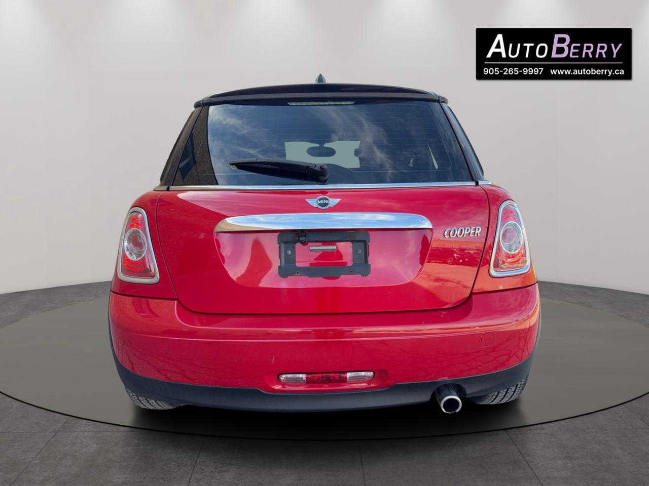 2011 MINI Cooper Hardtop 2dr Cpe Classic Photo