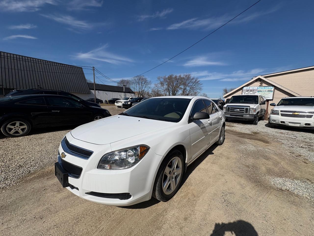2012 Chevrolet Malibu LS with Safety and Warranty, Financing available Photo2