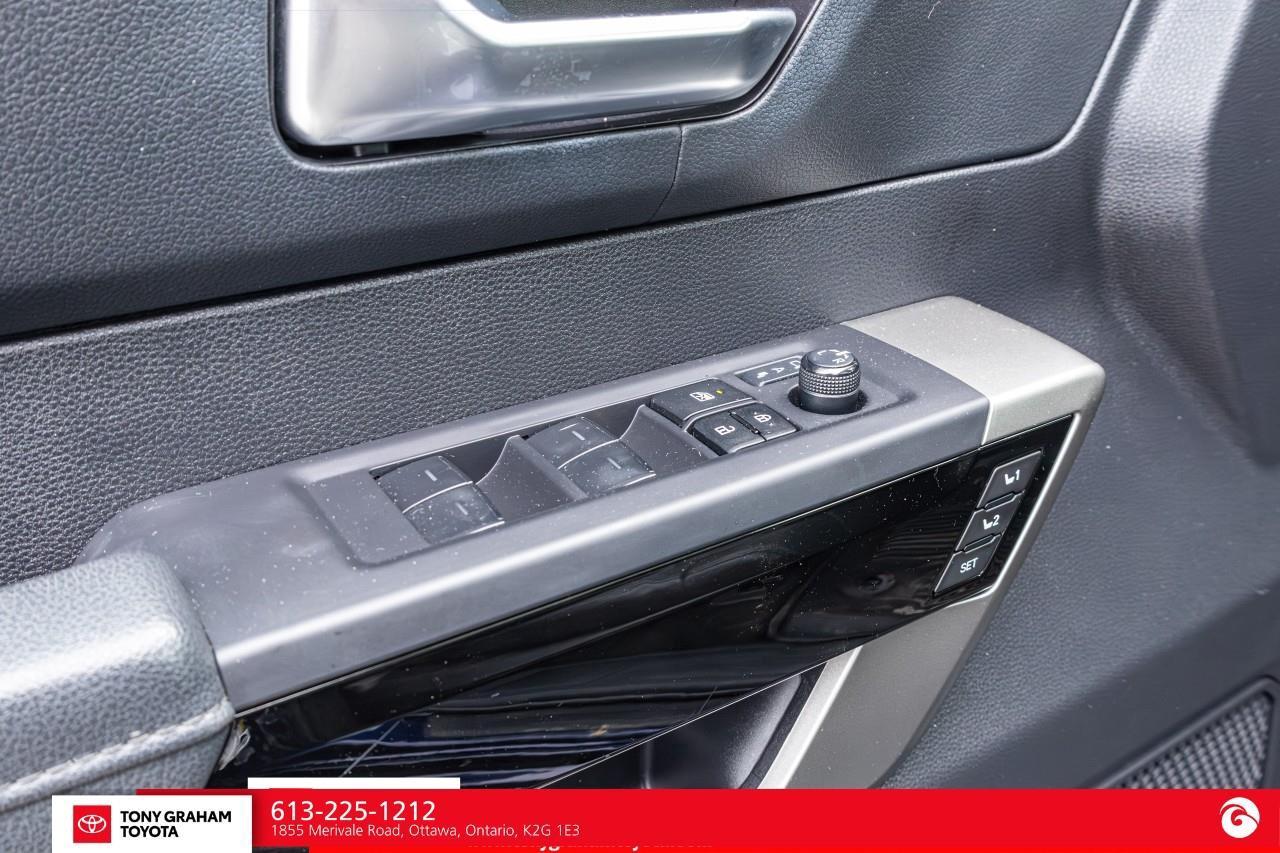 2023 Toyota Sequoia Limited Photo