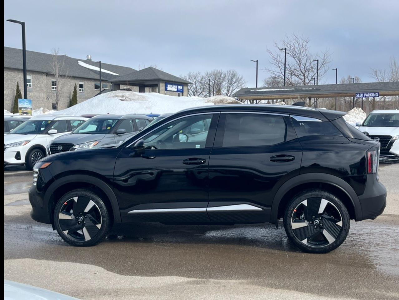 2026 Nissan Kicks SR AWD Photo