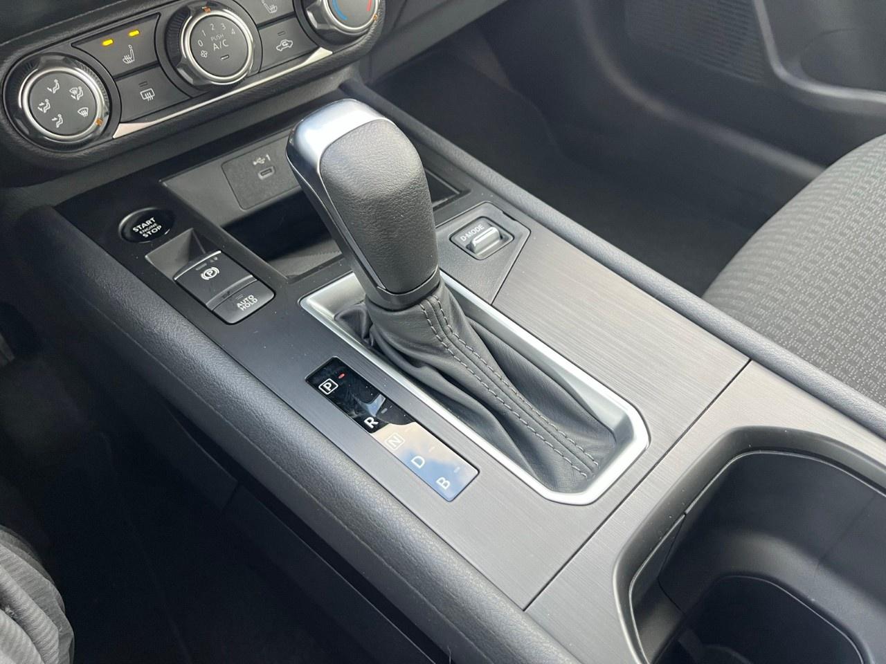 2026 Nissan Kicks S AWD Photo