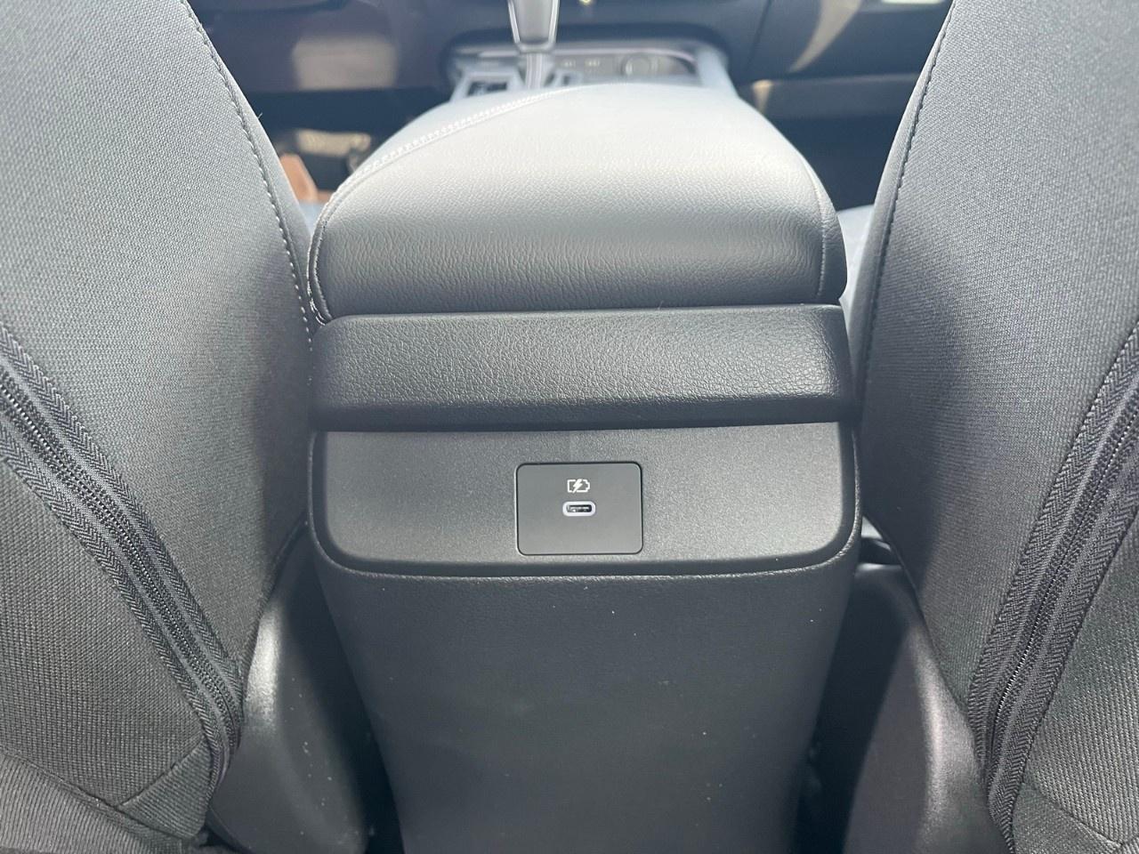 2026 Nissan Sentra SV SEDAN Photo