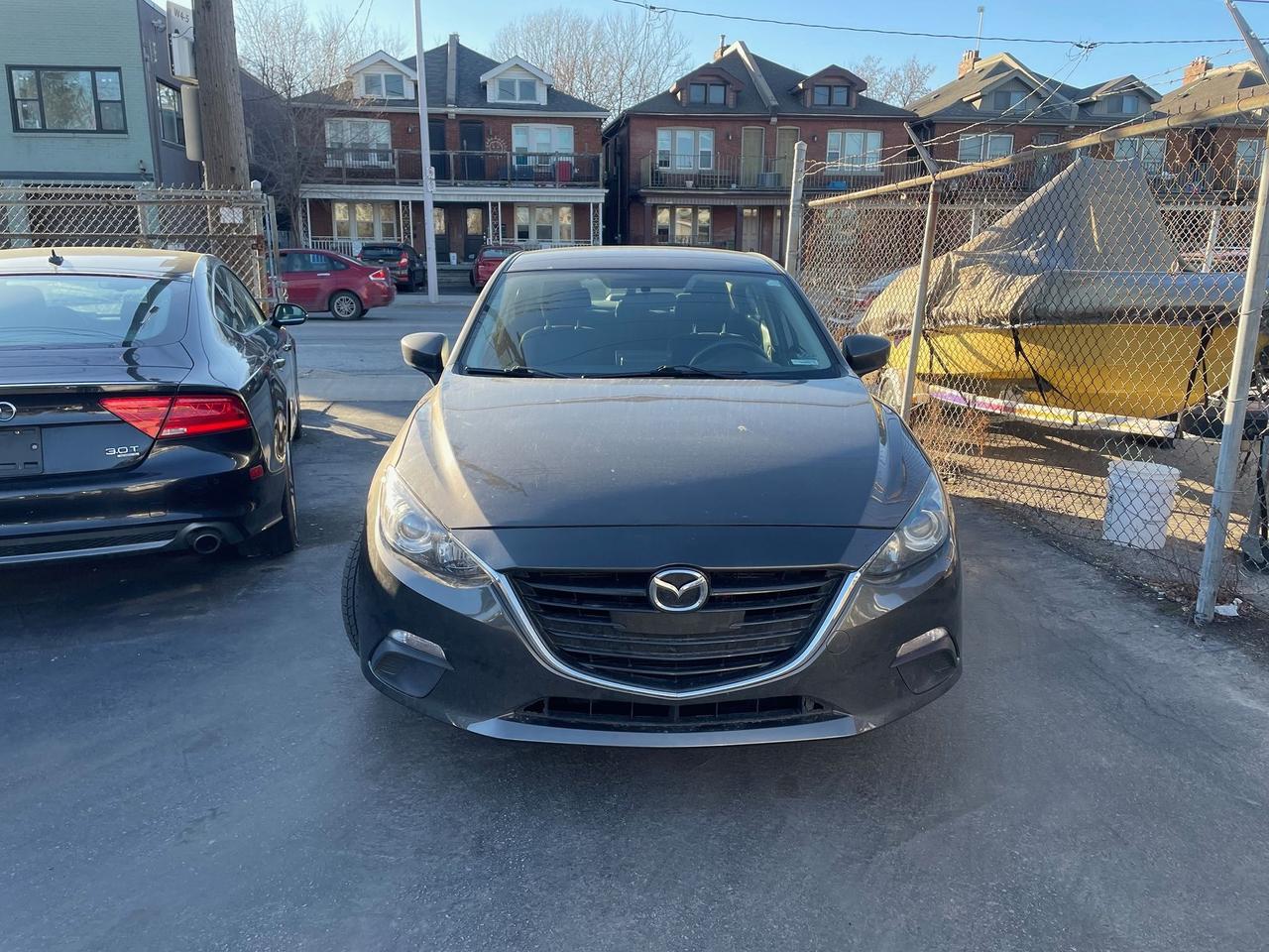 2015 Mazda MAZDA3 GX *BACKUP CAMERA, AFT SCREEN, SAFETY* Photo