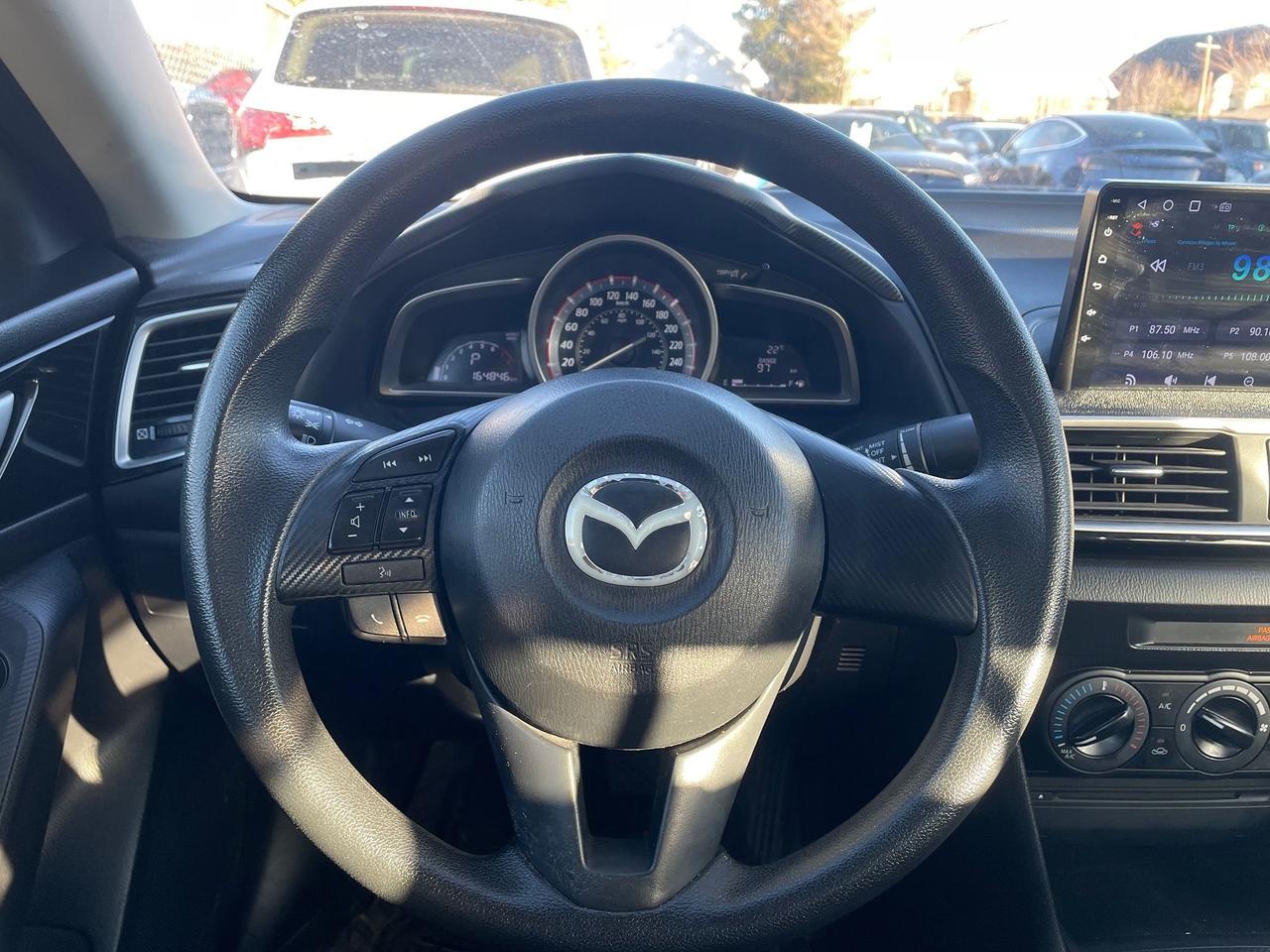 2015 Mazda MAZDA3 GX *BACKUP CAMERA, AFT SCREEN, SAFETY* Photo
