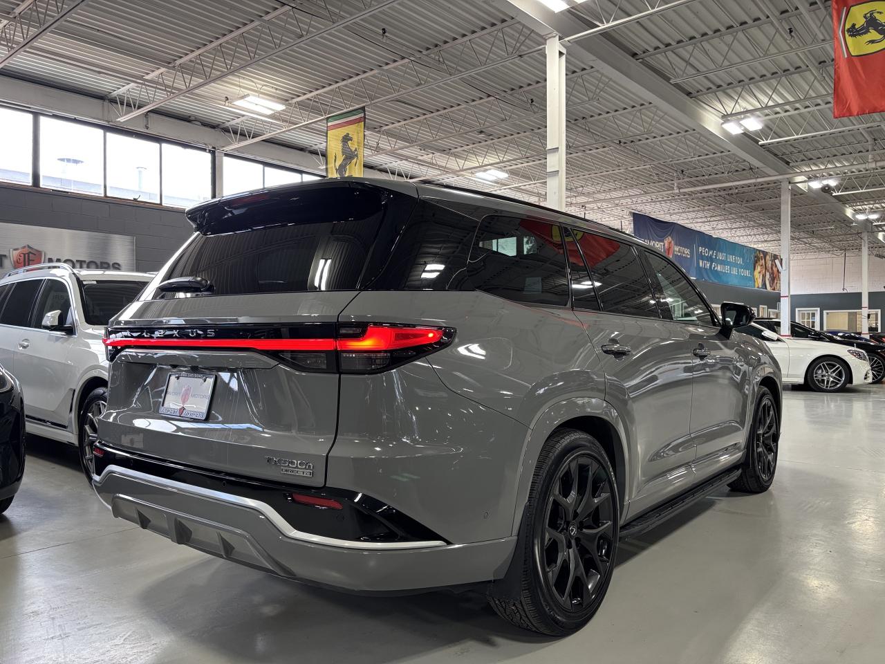 2025 Lexus TX TX 500h|TURBO|HYBRID|AWD|WHITELEATHER|SUEDE|HUD|++ Photo