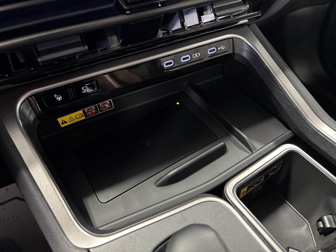 2025 Lexus TX TX 500h|F-SPORT|TURBO|HYBRID|AWD|WHITELEATHER|HUD Photo