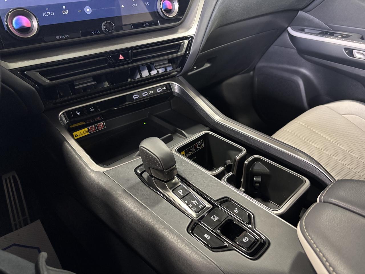 2025 Lexus TX TX 500h|F-SPORT|TURBO|HYBRID|AWD|WHITELEATHER|HUD Photo