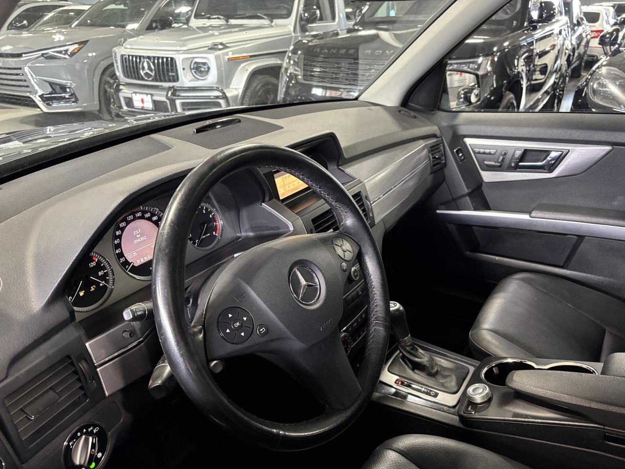 2010 Mercedes-Benz GLK-Class GLK350|4MATIC|HEATEDSEATS|LEATHER|DUALSUNROOF|+ Photo