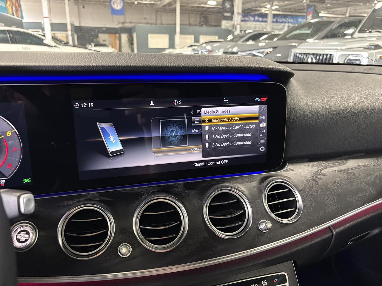 2019 Mercedes-Benz E-Class E300|4MATIC|NAV|WOOD|BURMESTER|AMBIENT|LEATHER|LED Photo