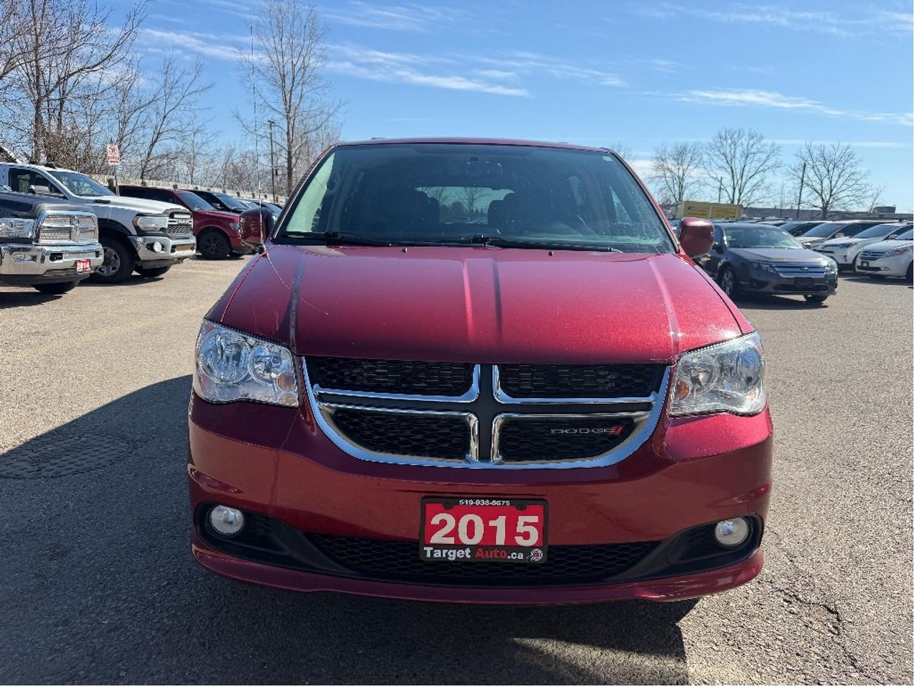 2015 Dodge Grand Caravan Crew Plus | Leather | Very Well Maintained !! Photo
