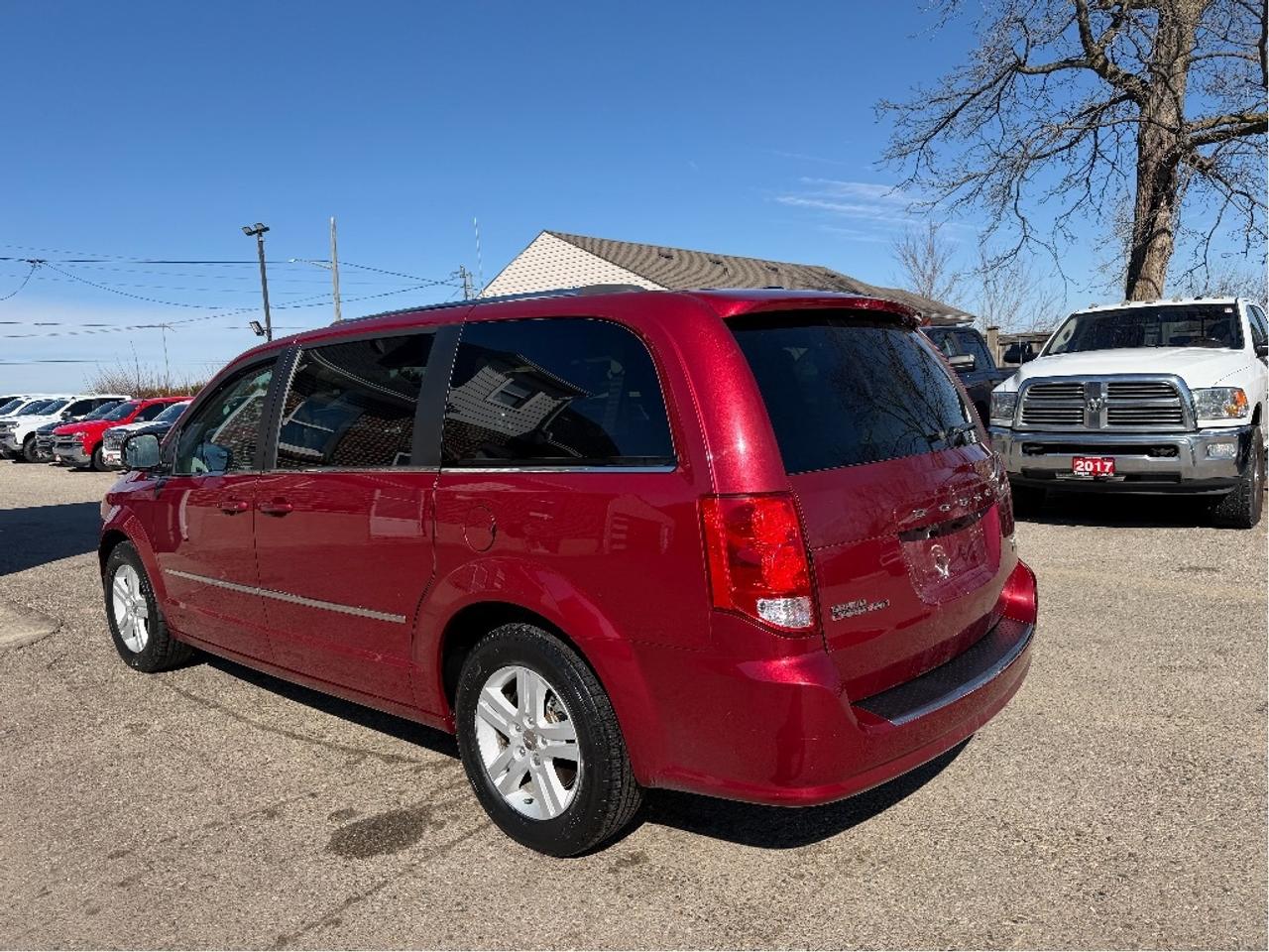 2015 Dodge Grand Caravan Crew Plus | Leather | Very Well Maintained !! Photo