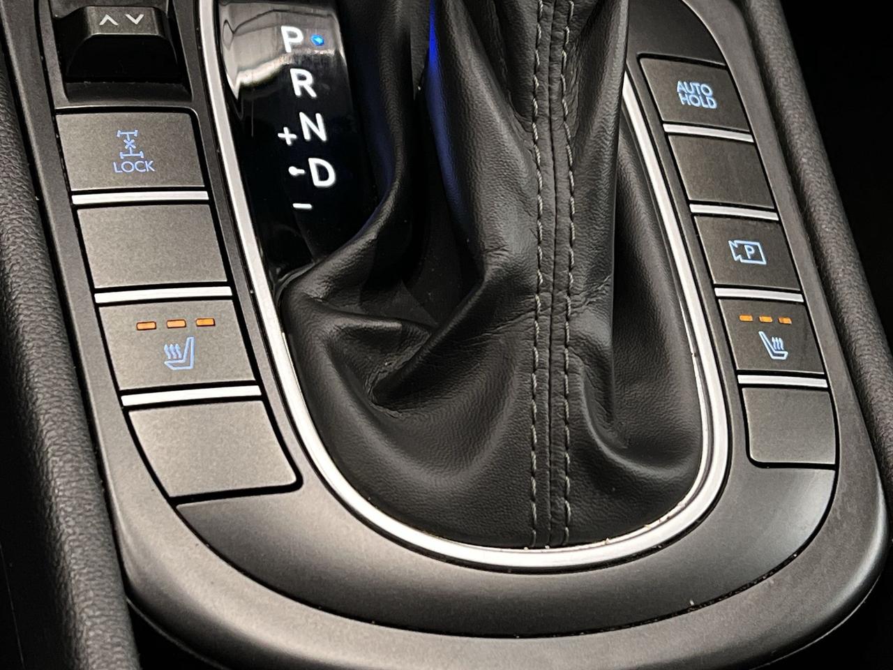 2024 Hyundai KONA AWD | HTD SEATS | CARPLAY |ALLOYS | REAR CAM | A/C Photo