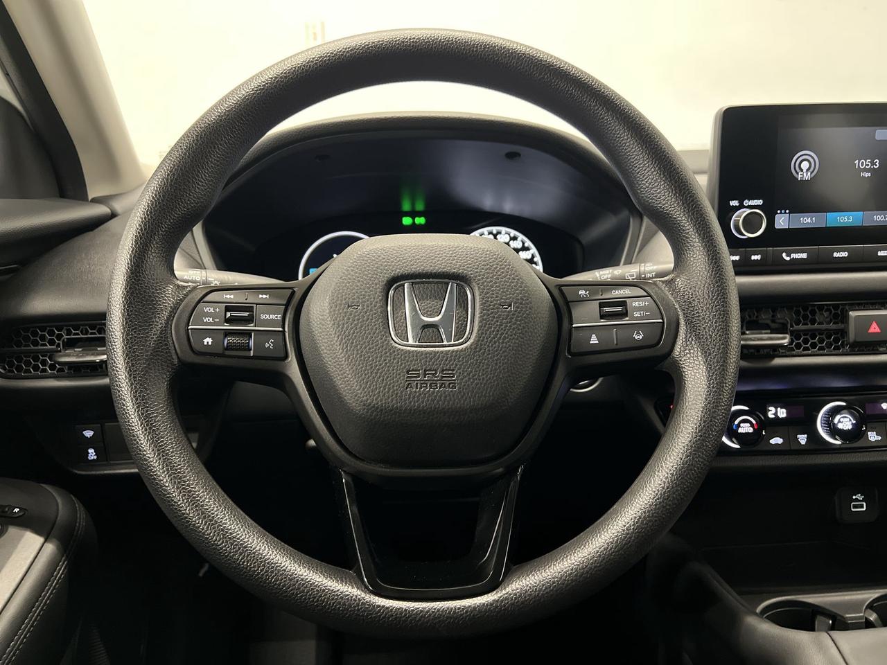 2023 Honda HR-V ONLY 16,000KMS!! | HTD SEATS | CARPLAY | ALLOYS Photo