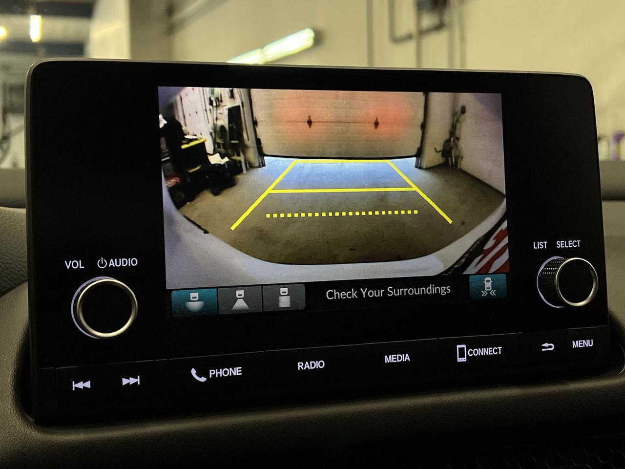 2023 Honda HR-V ONLY 16,000KMS!! | HTD SEATS | CARPLAY | ALLOYS Photo