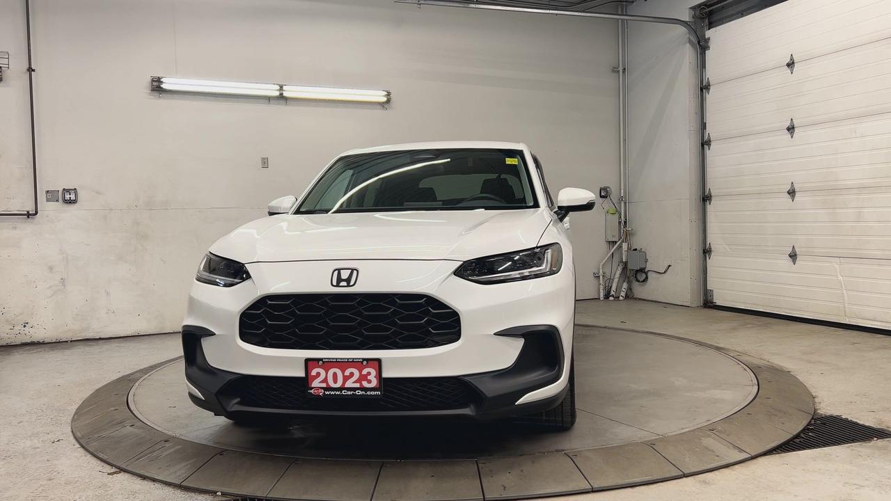 2023 Honda HR-V ONLY 16,000KMS!! | HTD SEATS | CARPLAY | ALLOYS Photo